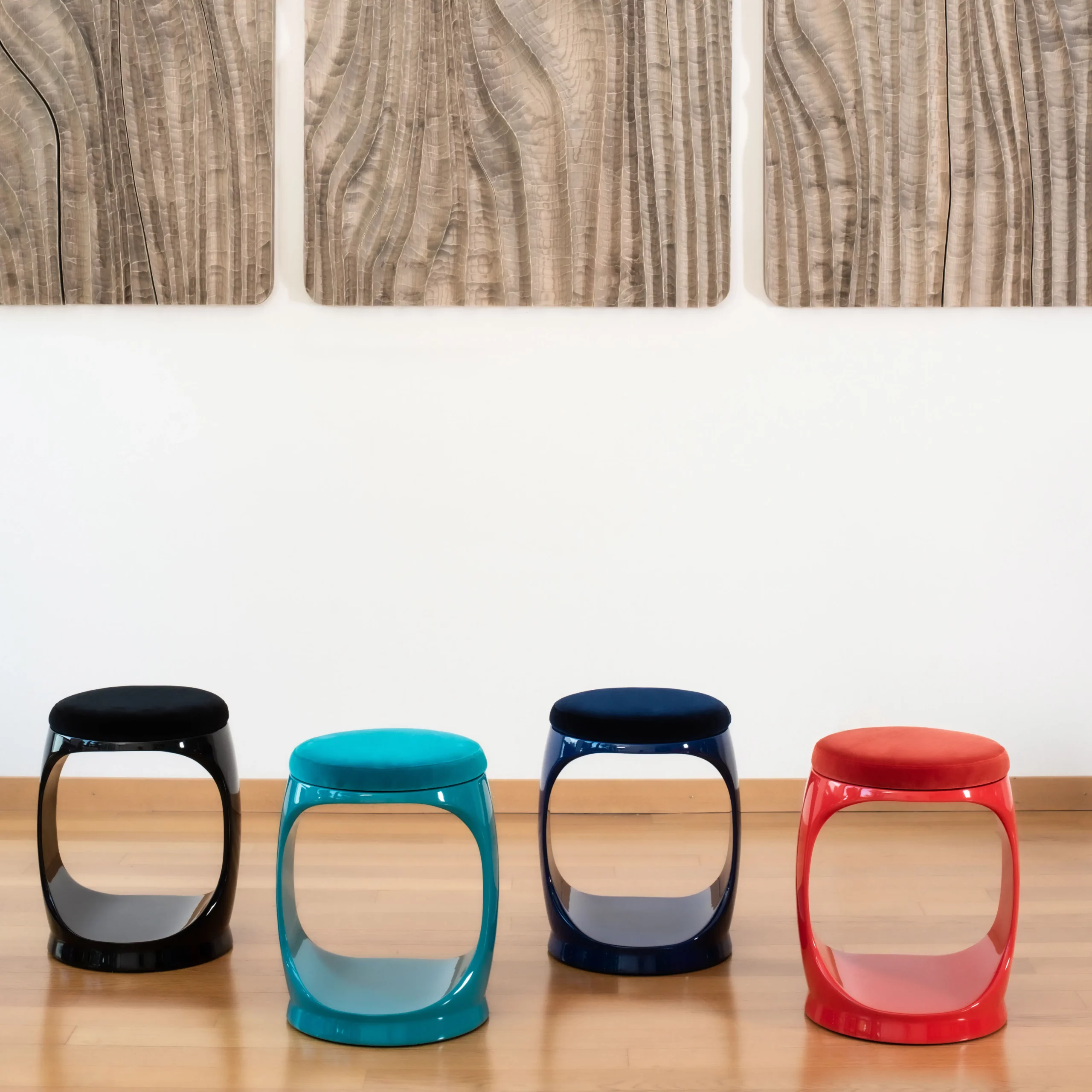 Photo_04_Ambiance_Loft_Signet_Ring_Noir_Turquoise_Bleu_Marine_Rouge_carree