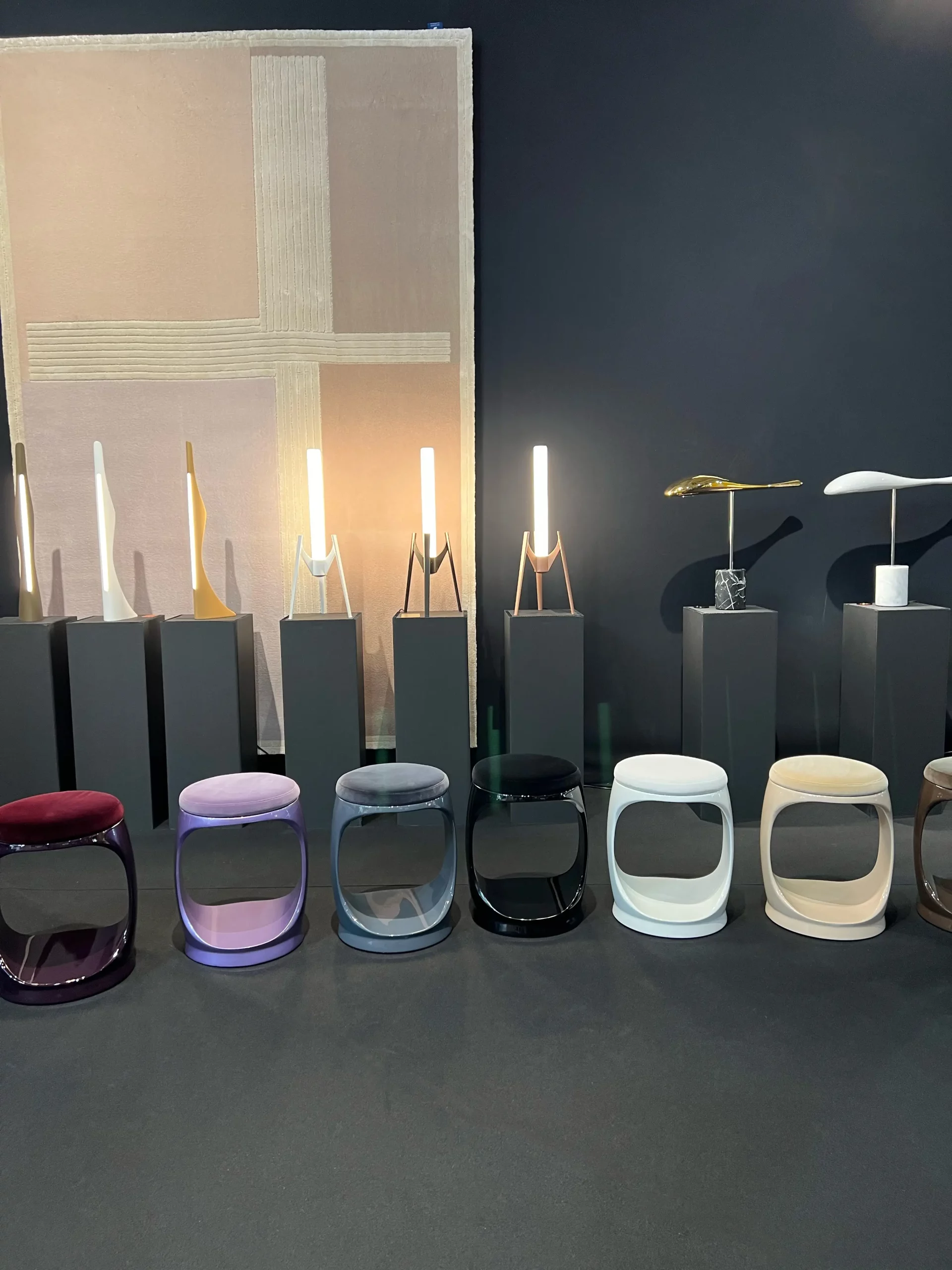 Photo_06_M&O_0124_stand_products_Signet_Ring_6_colors_01_modifiee