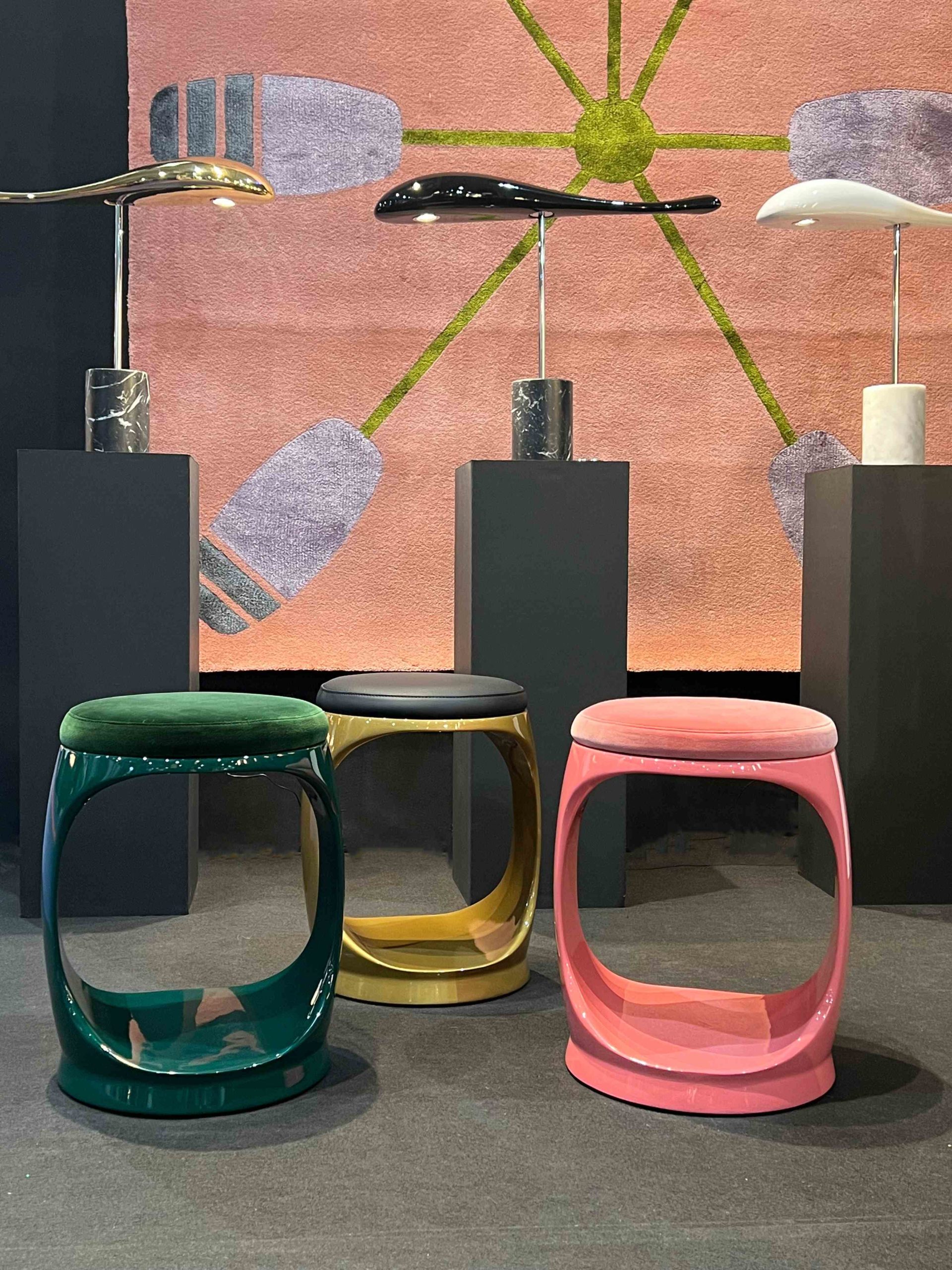 Photo_07_M&O_Stand_Tabourets_Signet_Ring_Vert_Doré_Rose_0_modifiee_7