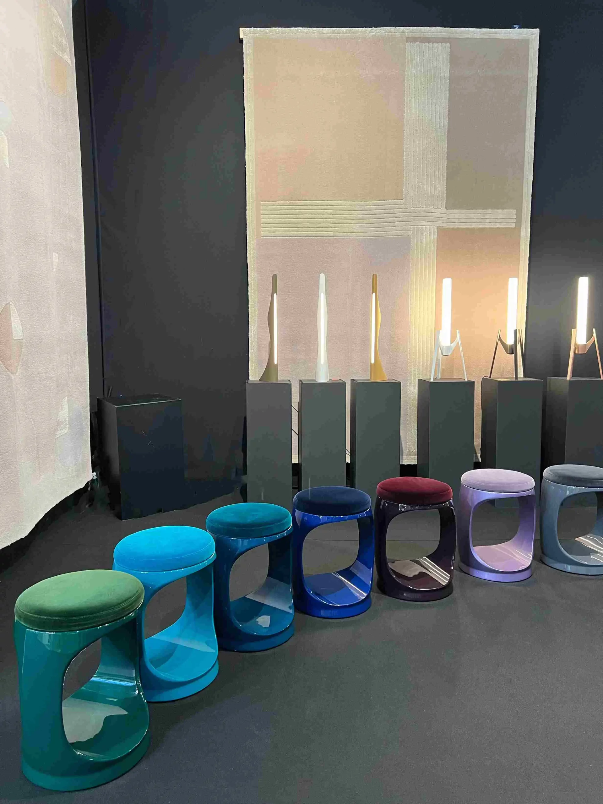 Photo_013_M&O_0124_stand_products_Signet_Ring_7_colors_01_modifiee_12