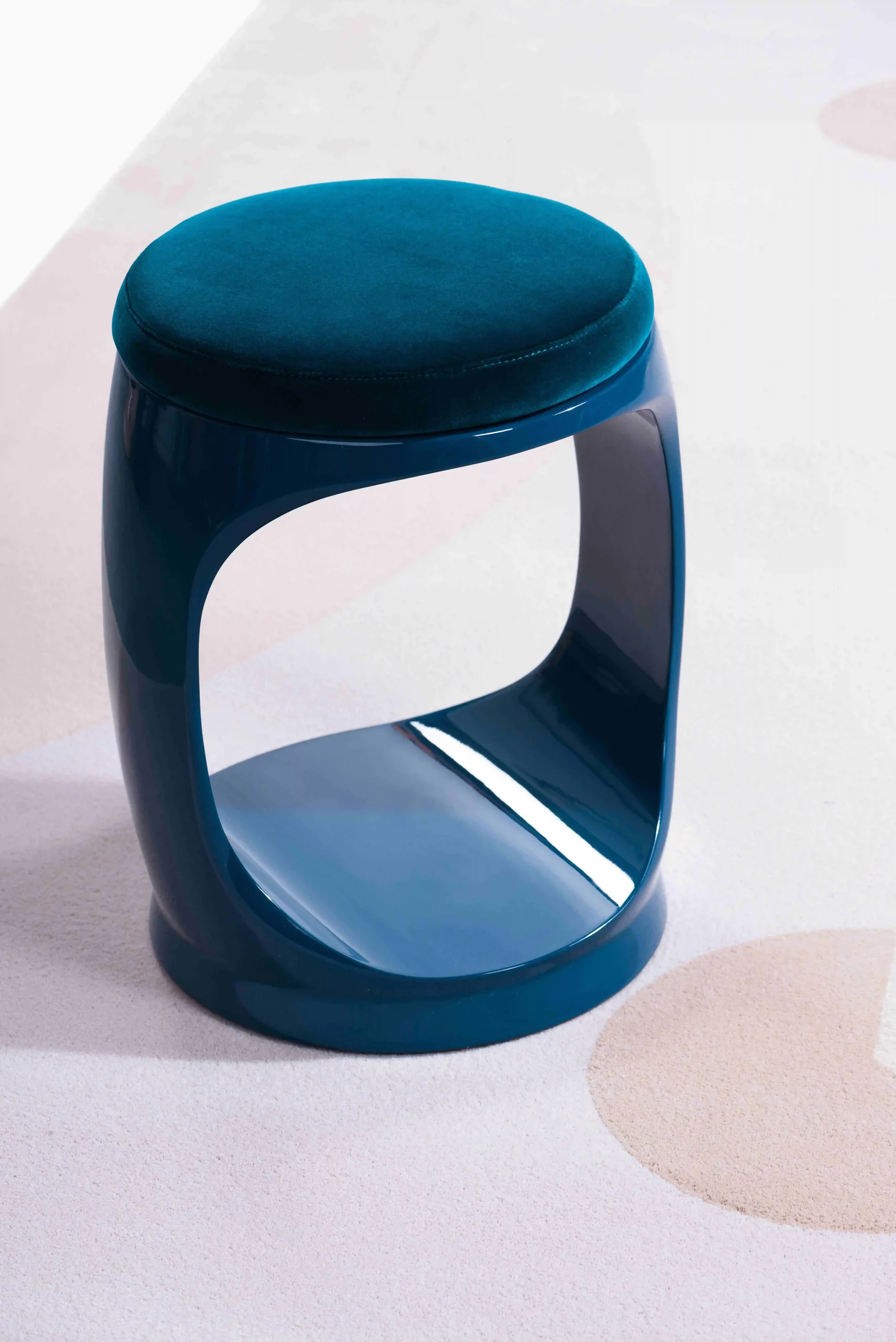 Photo_04_Signet_Ring_Teal_Green_stools_Planets_Milky_Way_rug